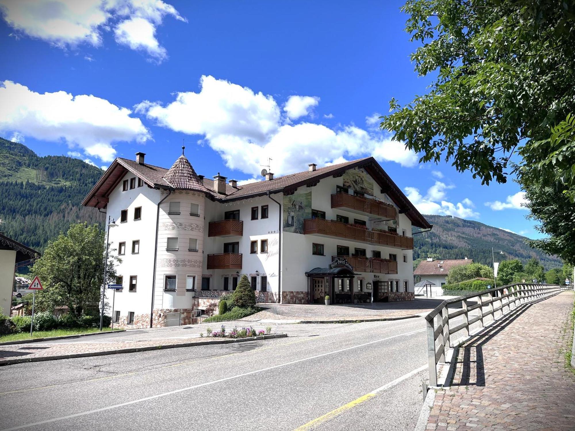 Hotel Villa Jolanda Ziano di Fiemme Eksteriør bilde